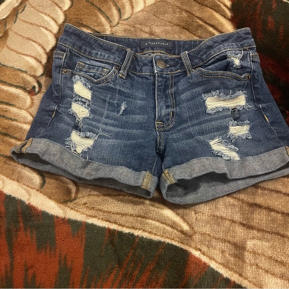 Shorts - Picture 6 of 7